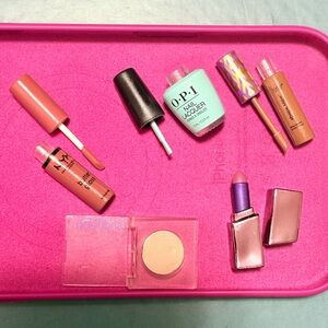 Mini brands makeup bundle